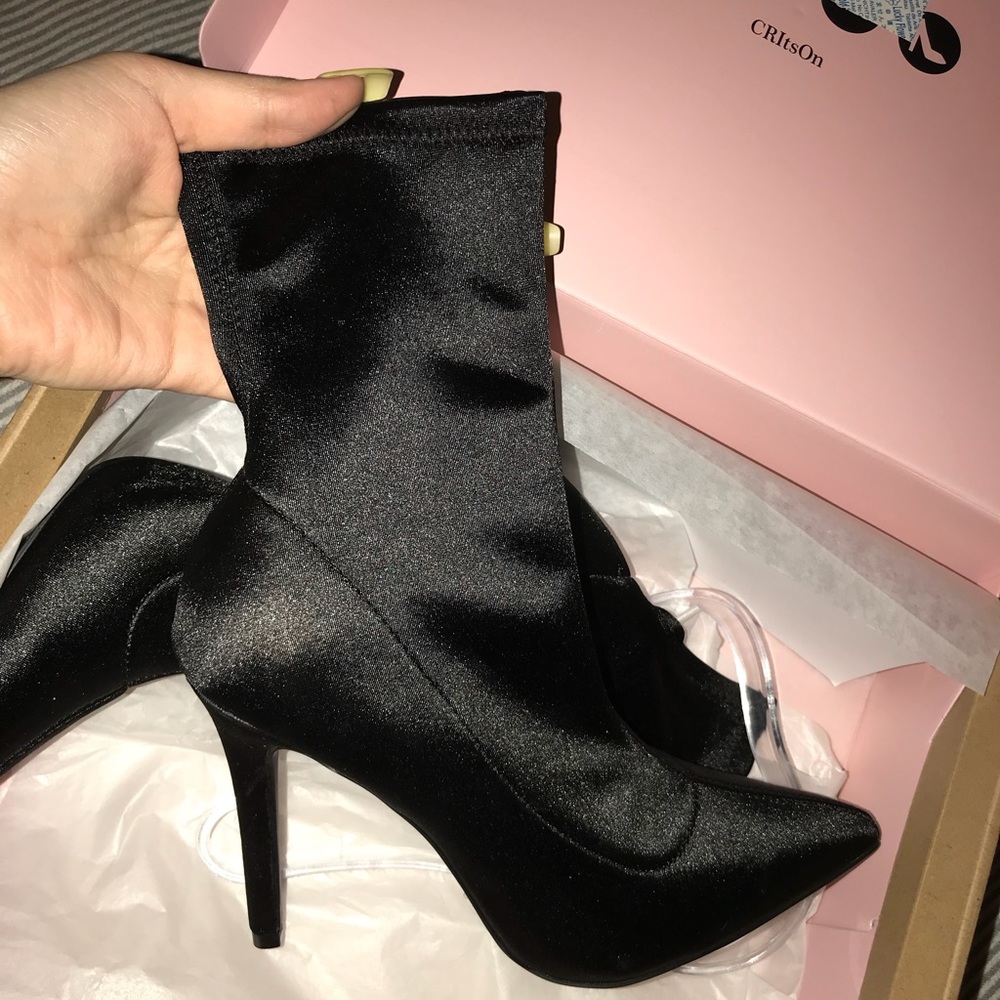 Black booties/heels